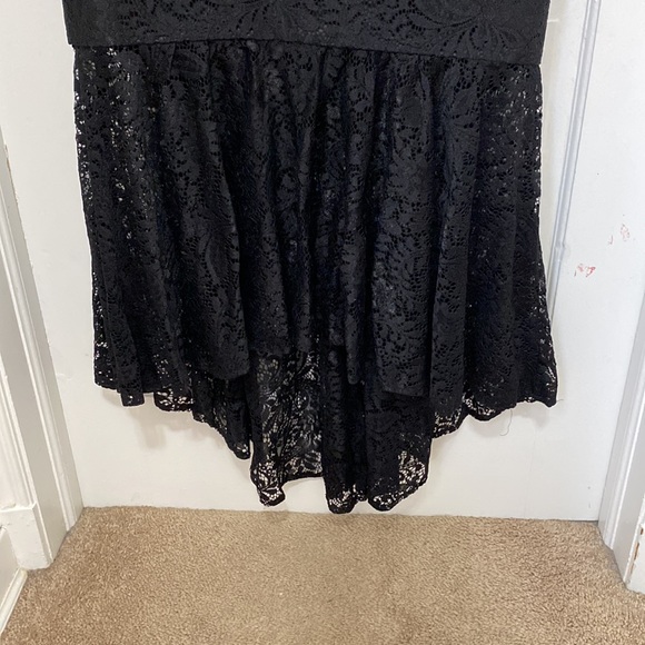 Snug as a 🐞 bug. I could not zip it! - Picture 3 of 7